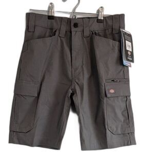 Women's Shorts -Dickies- Size 4